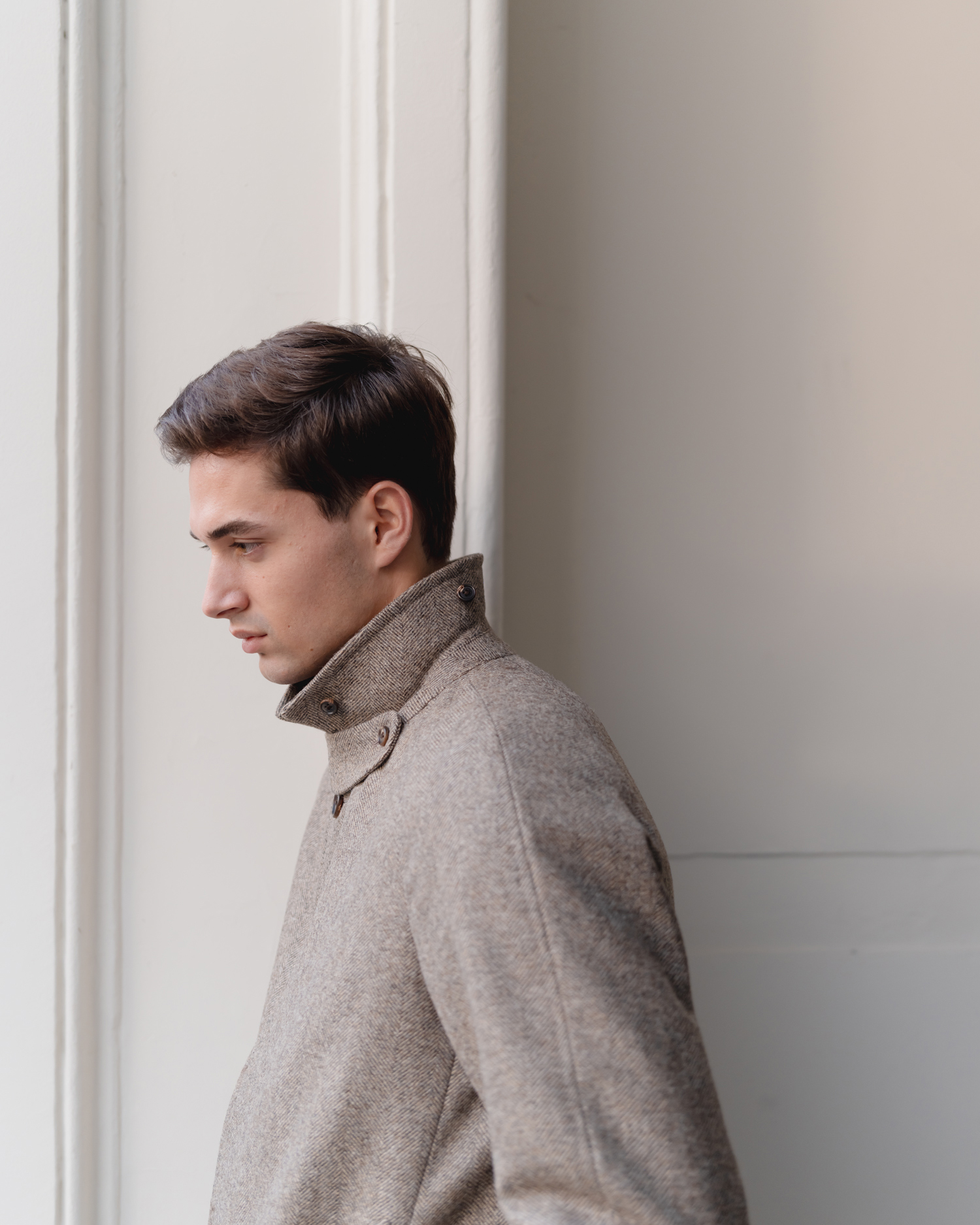 Balmacaan coat for Besnard FW25, photo by jeroen van de gruiter